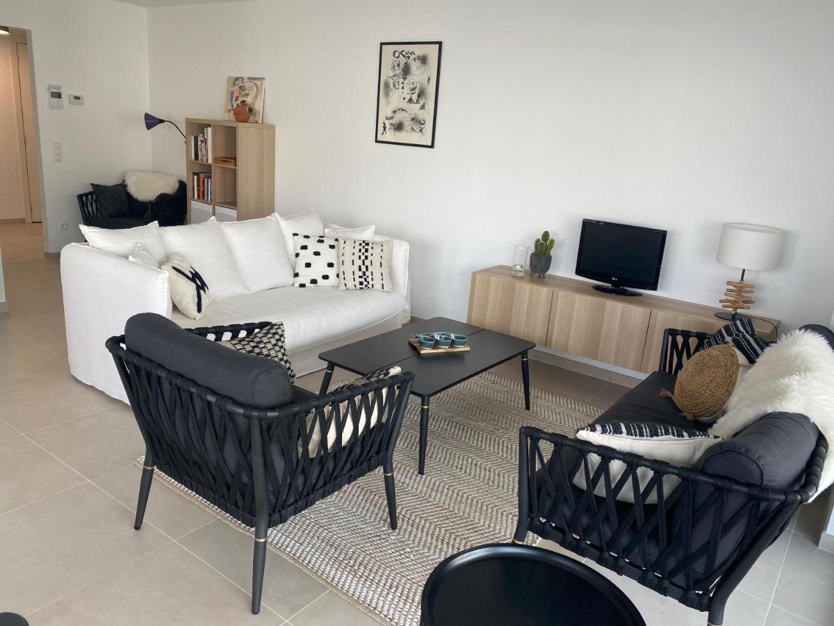 Lichtrijk 2-Slaapkamerappartement Met Zeezicht En Gratis Parking Oostende Eksteriør billede