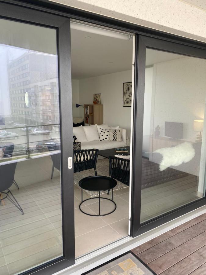 Lichtrijk 2-Slaapkamerappartement Met Zeezicht En Gratis Parking Oostende Eksteriør billede